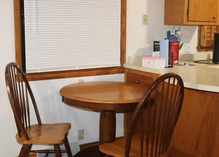 Spacious 4-Bedroom Home In Quiet Neighborhood