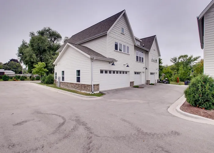Riverfront Sheboygan Townhome W/ Grill!